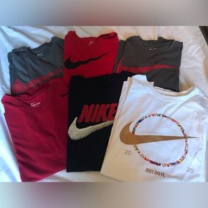 Nike Mens t-shirt bundle.  Mens size Medium